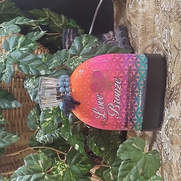 Supre Love Bronze Tanning Lotion Bronzer - Picture 2 of 2